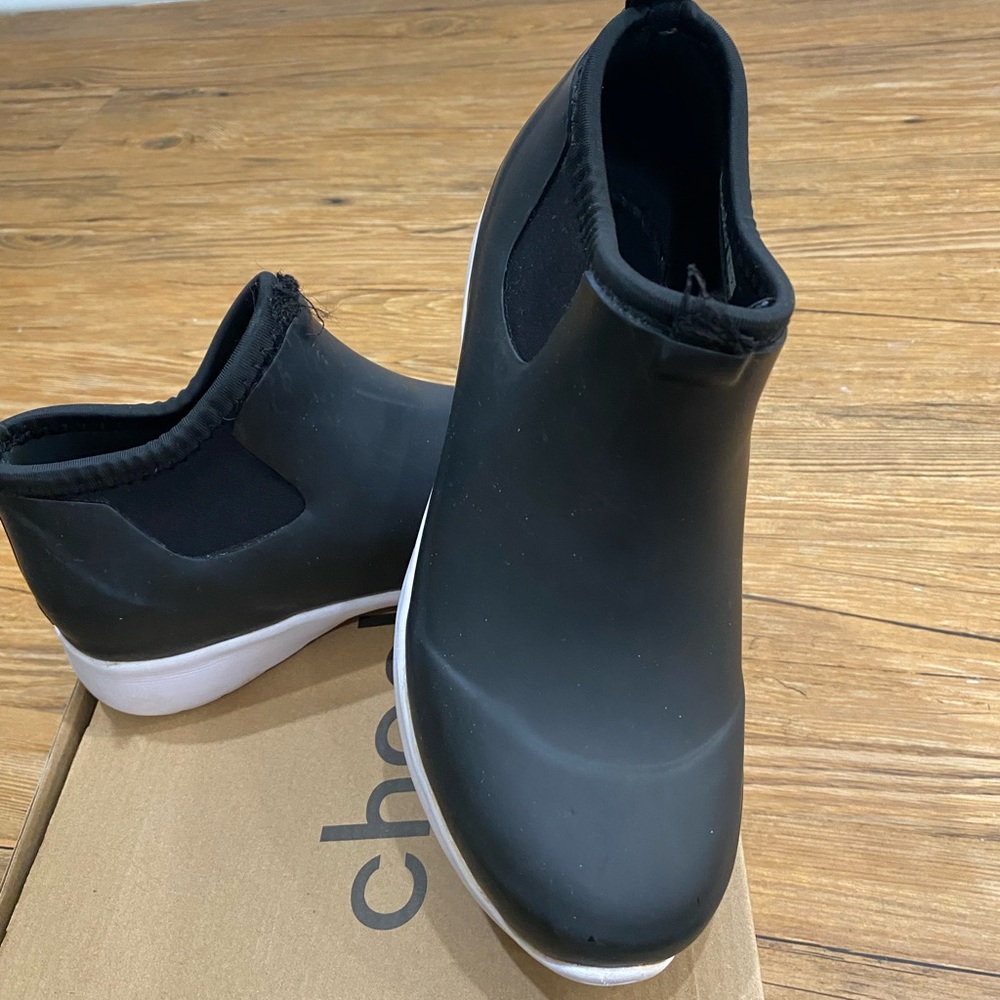 Black Chooka Ankle Rain Boots Size 9